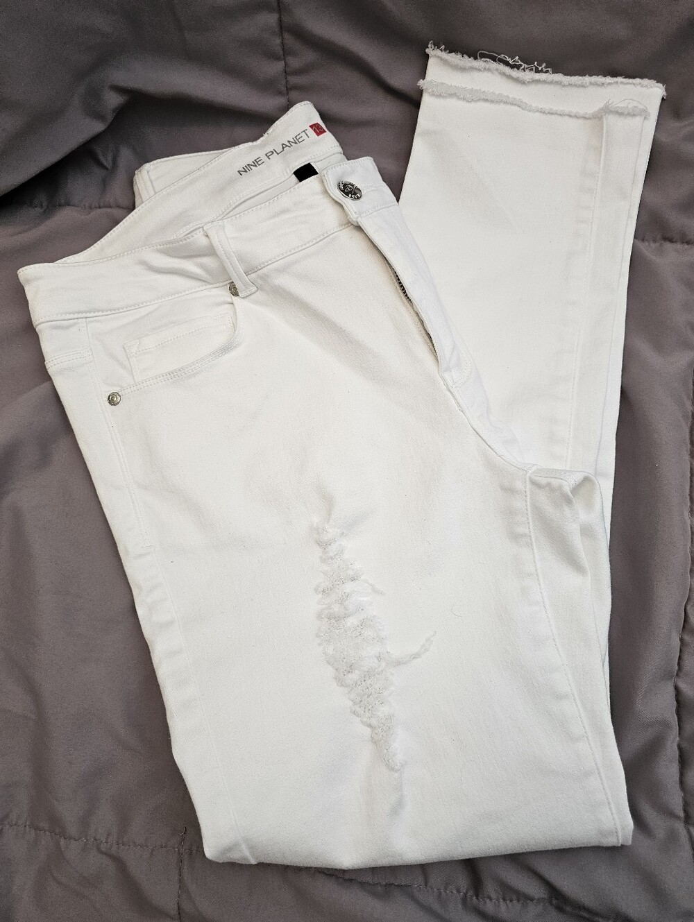9 Planet White Distressed Straight-Leg Pants